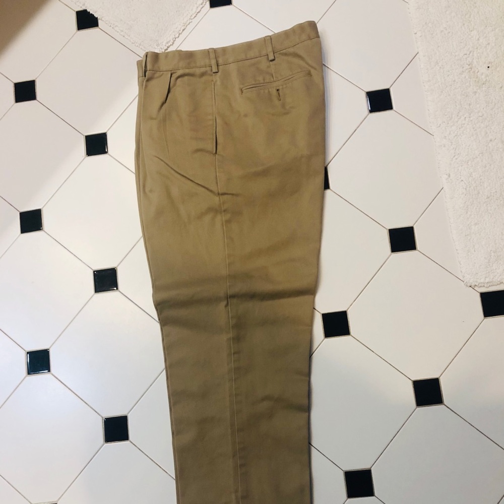 Size 35/30 Lands End Men’s khakis
